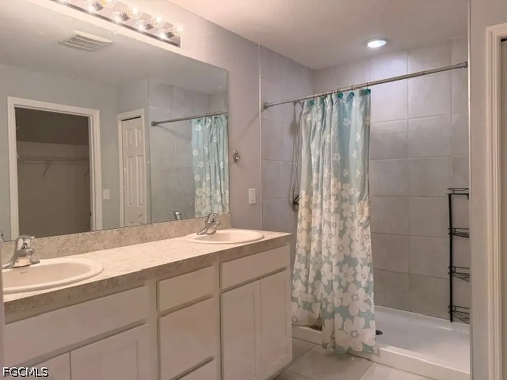 3637 NE 10th Avenue Cape Coral FL 33909