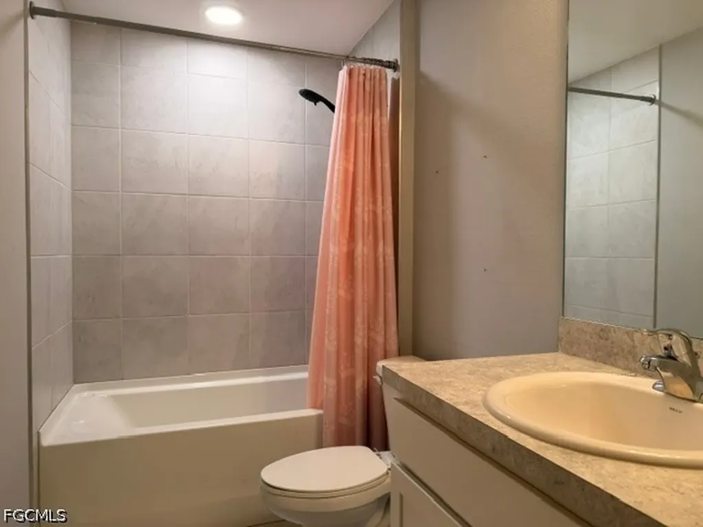 3637 NE 10th Avenue Cape Coral FL 33909