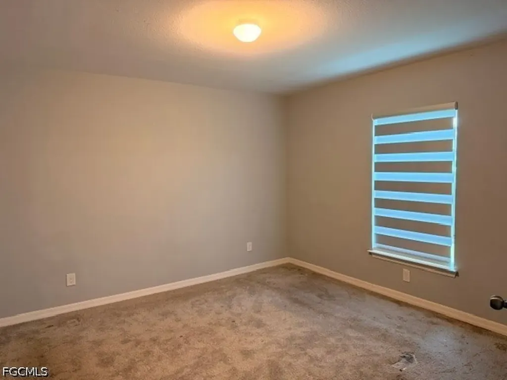 3637 NE 10th Avenue Cape Coral FL 33909