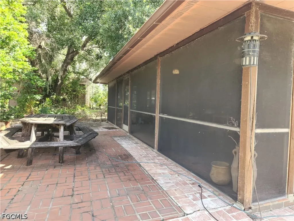 1107 N 11th Street Immokalee FL 34142