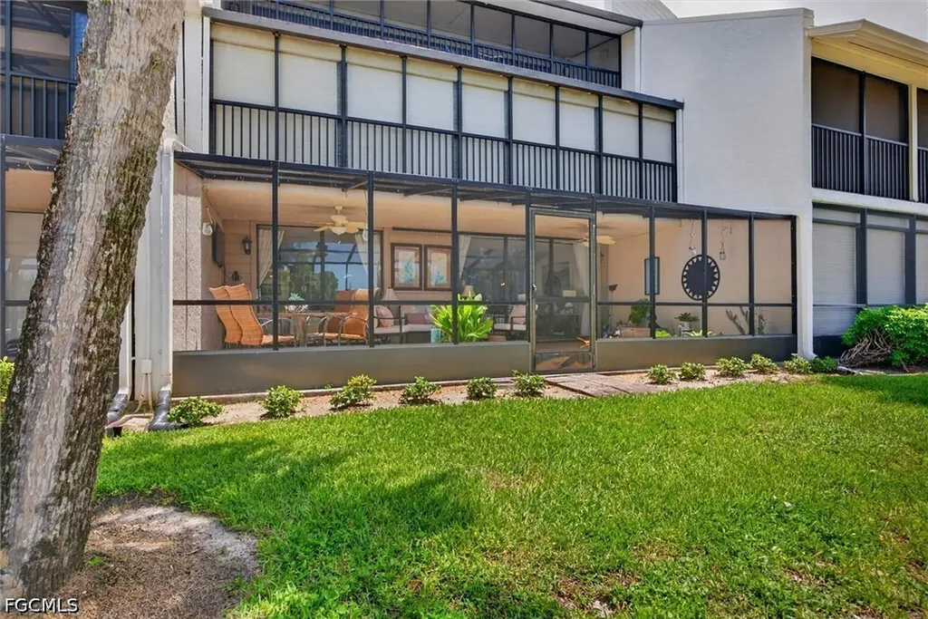 16424 Timberlakes Drive Fort Myers FL 33908