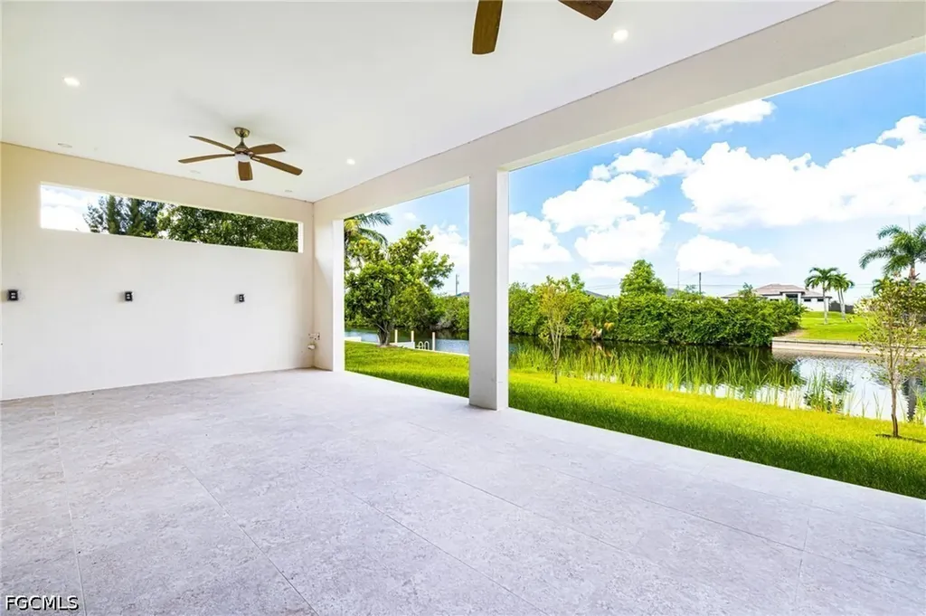 1124 NW 31st Avenue Cape Coral FL 33993