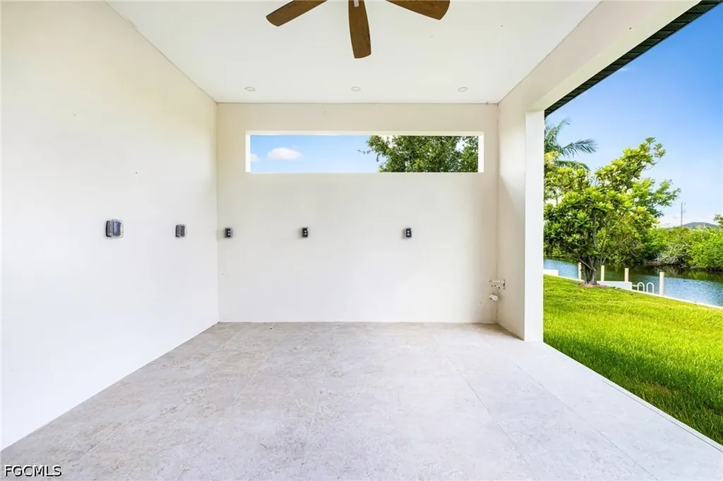 1124 NW 31st Avenue Cape Coral FL 33993
