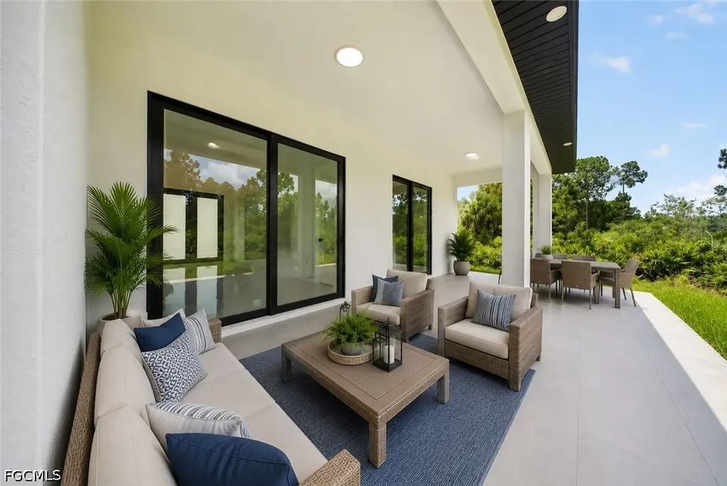 463 Zimmerman Avenue S Lehigh Acres FL 33974