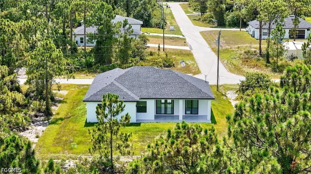 463 Zimmerman Avenue S Lehigh Acres FL 33974