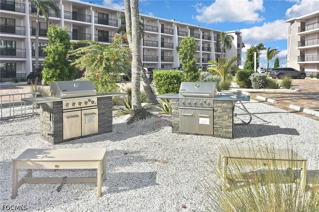 1501 Middle Gulf Drive Sanibel FL 33957
