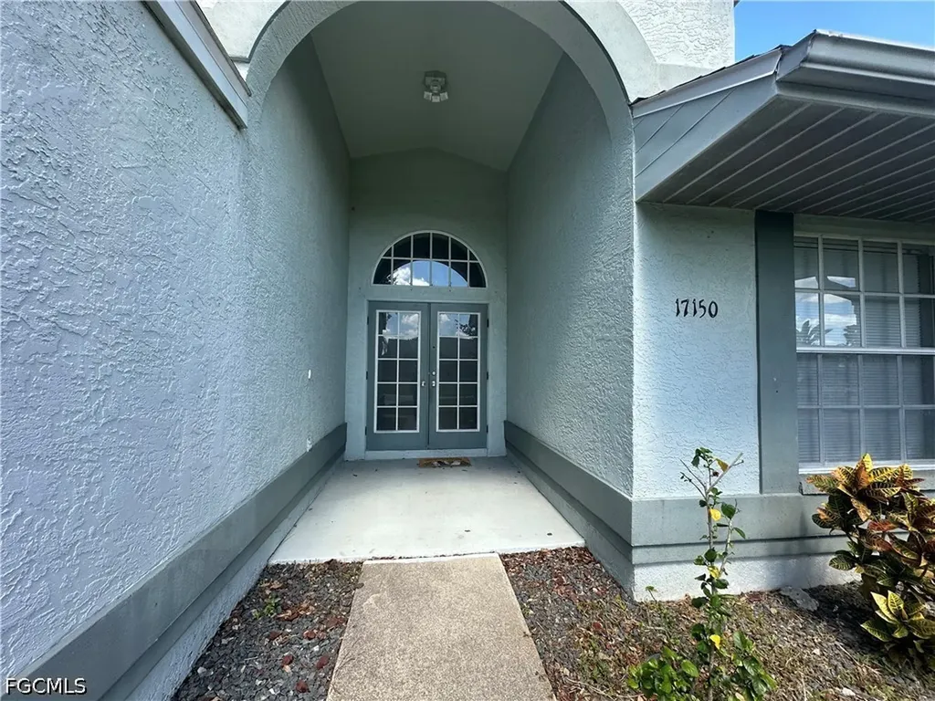 17150 Knight Drive Fort Myers FL 33967