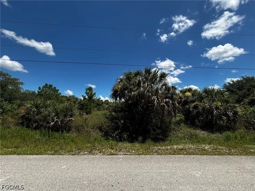 3485 35th Avenue NE Naples FL 34120