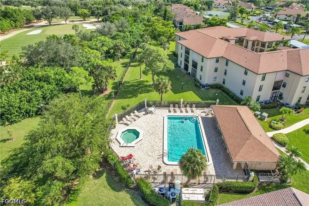 8474 Charter Club Circle Fort Myers FL 33919