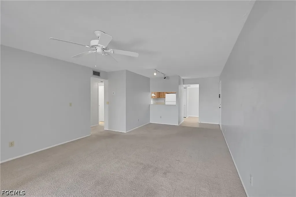 8474 Charter Club Circle Fort Myers FL 33919