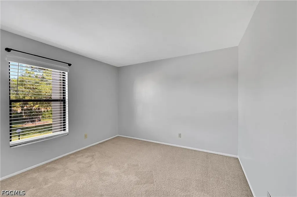 8474 Charter Club Circle Fort Myers FL 33919
