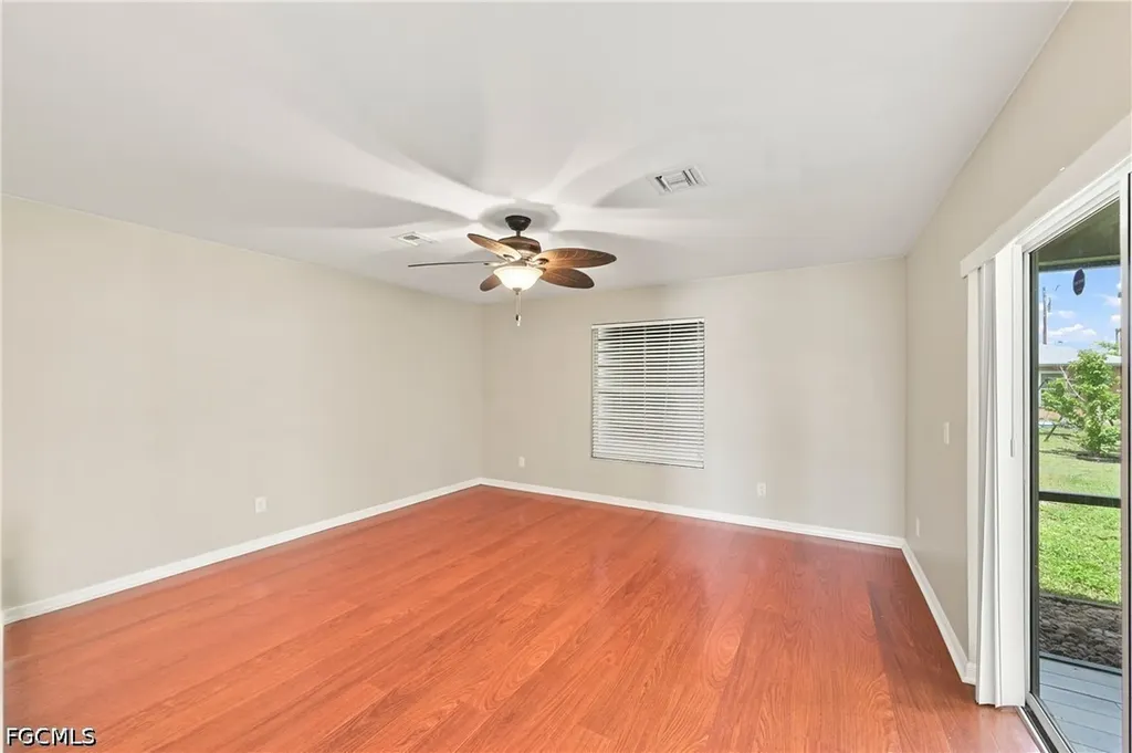 4155 NE 15th Place Cape Coral FL 33909