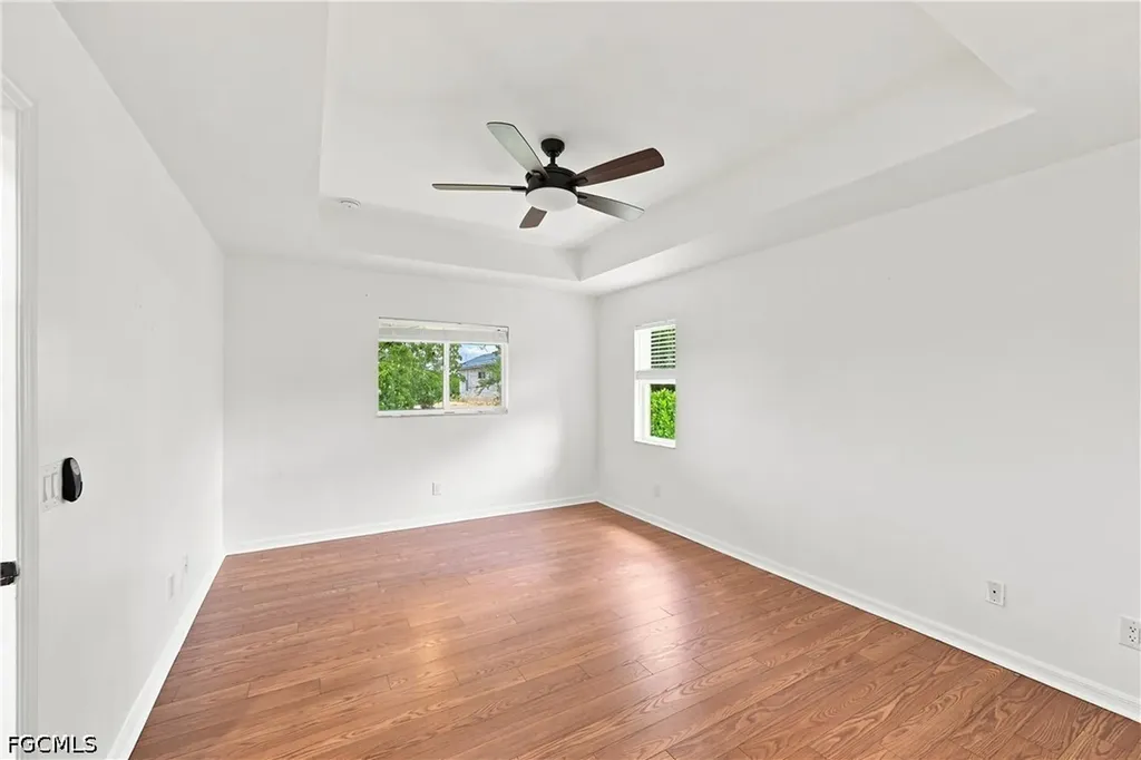 4155 NE 15th Place Cape Coral FL 33909