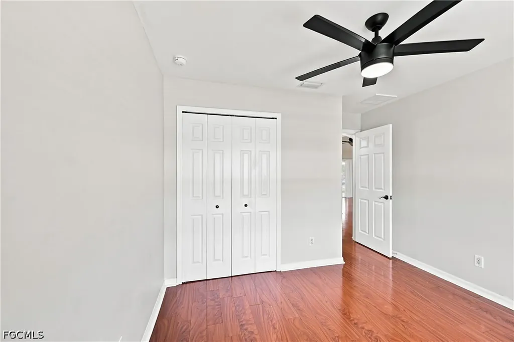 4155 NE 15th Place Cape Coral FL 33909