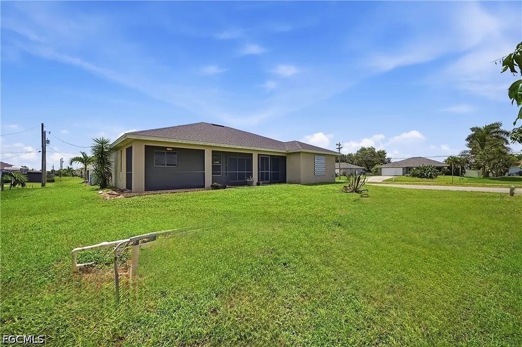 4155 NE 15th Place Cape Coral FL 33909