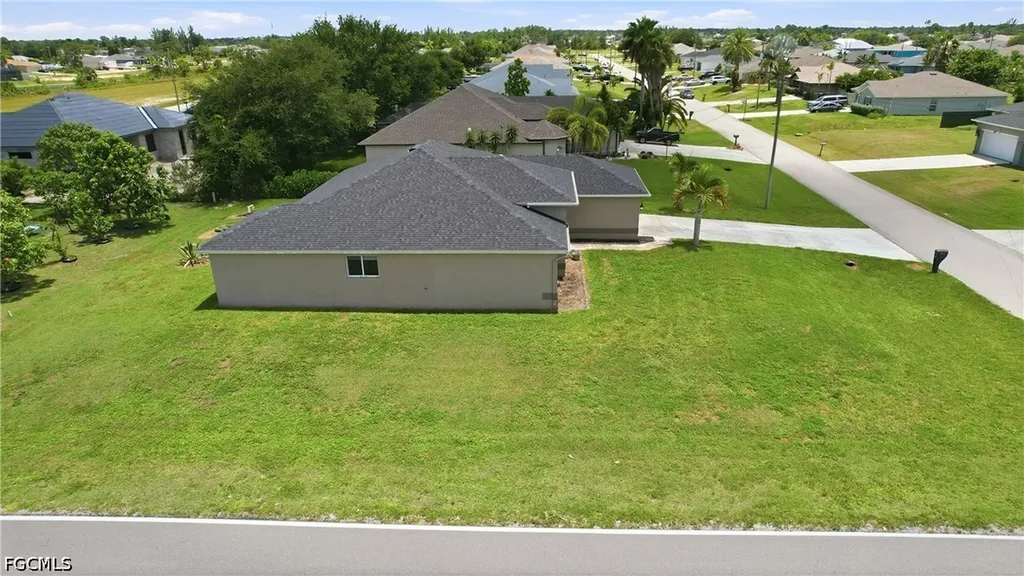 4155 NE 15th Place Cape Coral FL 33909