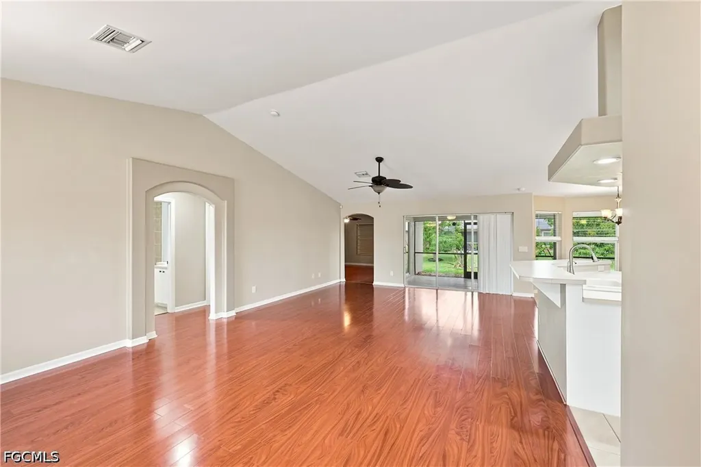 4155 NE 15th Place Cape Coral FL 33909