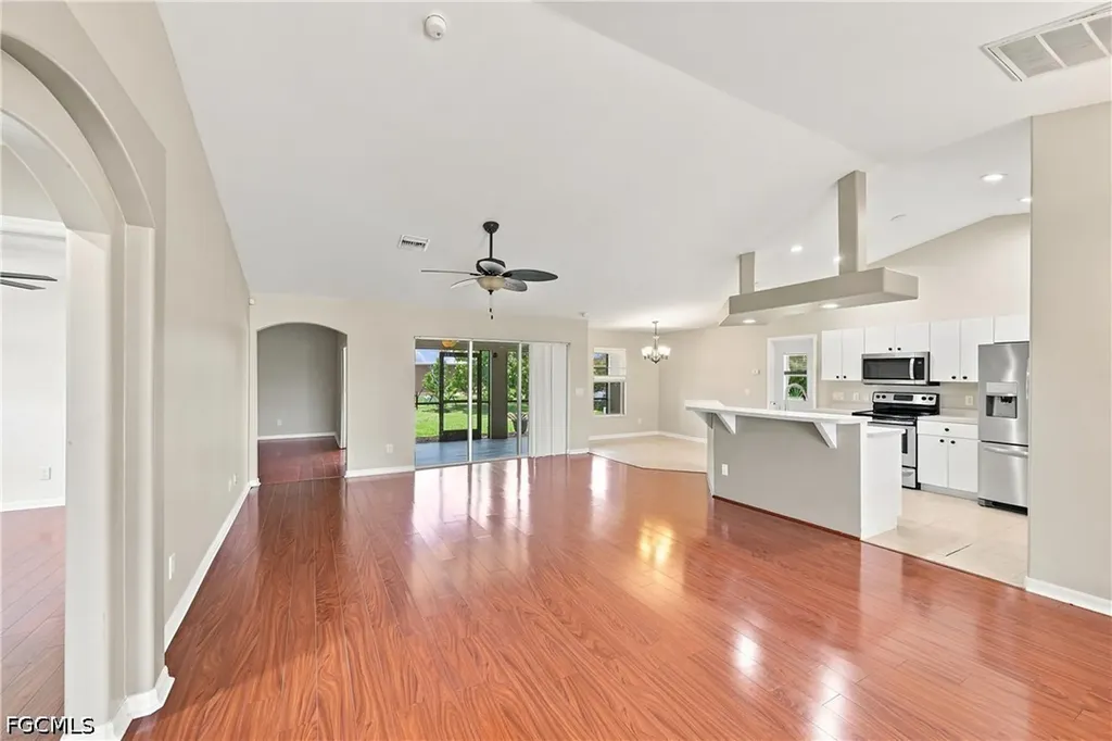 4155 NE 15th Place Cape Coral FL 33909