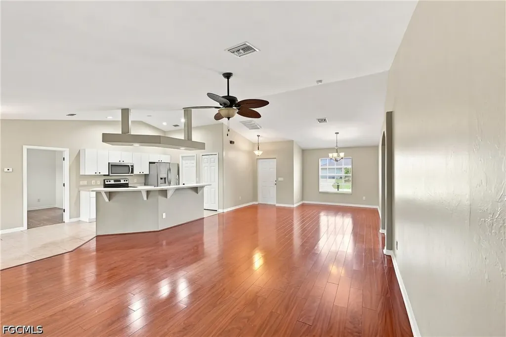 4155 NE 15th Place Cape Coral FL 33909