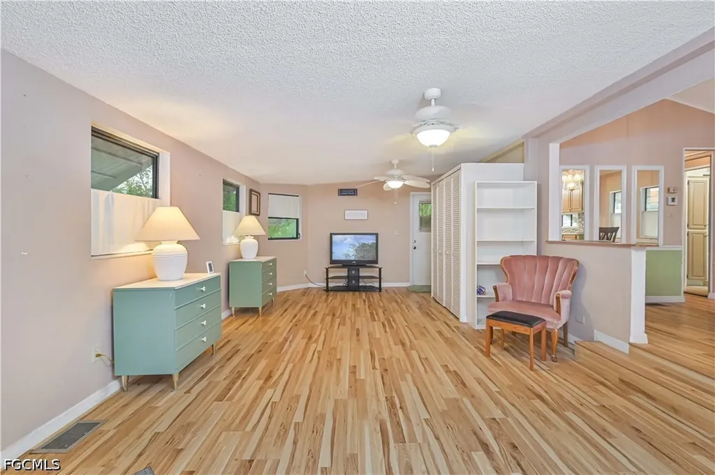 Estero FL 33928
