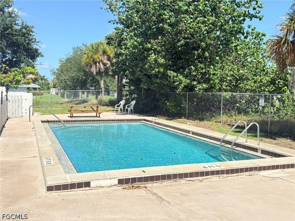 1123 SW 48th Terrace Cape Coral FL 33914