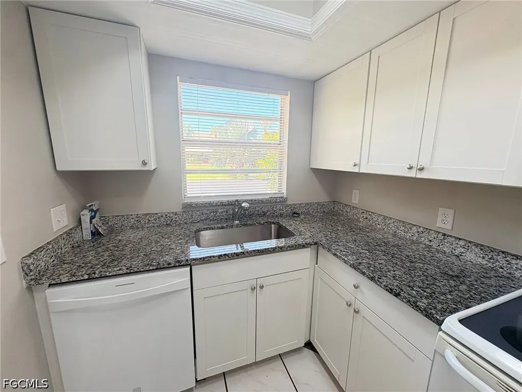 1123 SW 48th Terrace Cape Coral FL 33914
