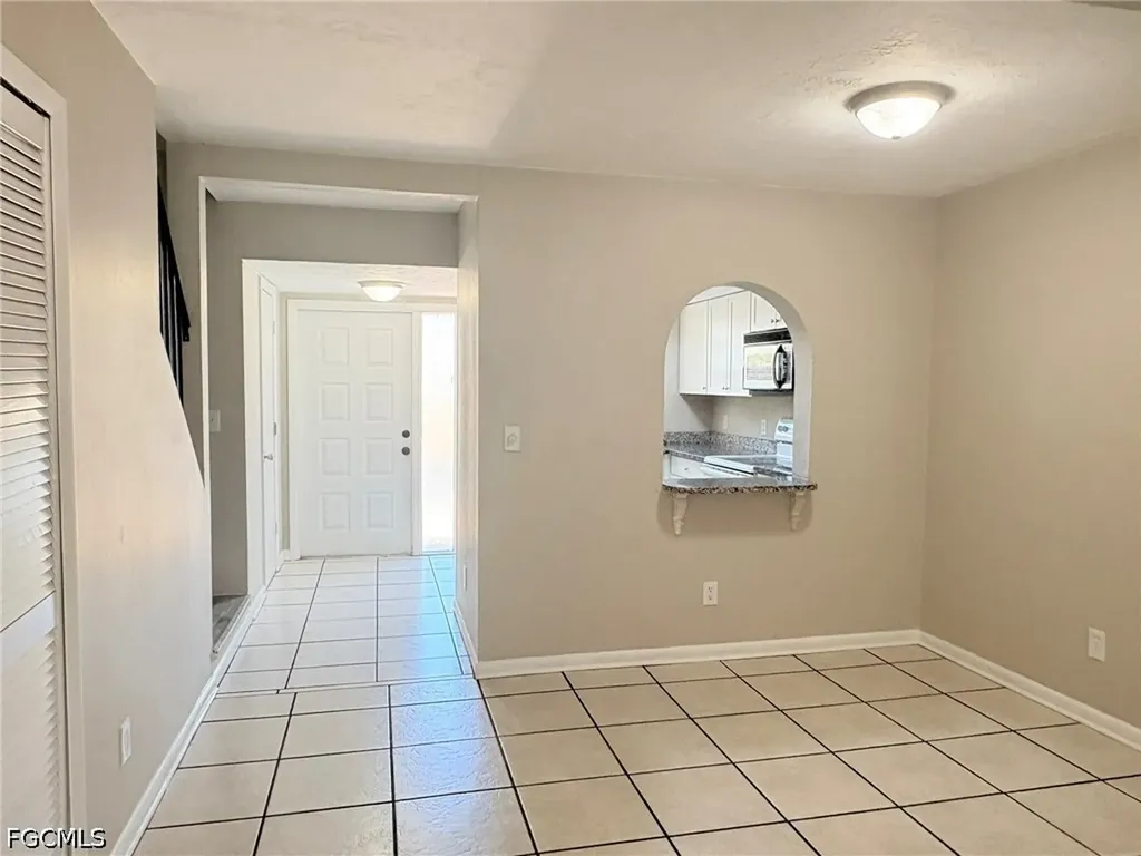 1123 SW 48th Terrace Cape Coral FL 33914
