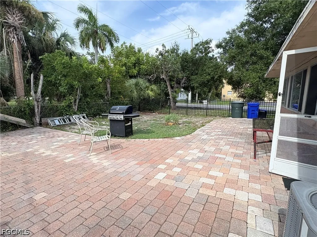 1891 Winkler Avenue Fort Myers FL 33901