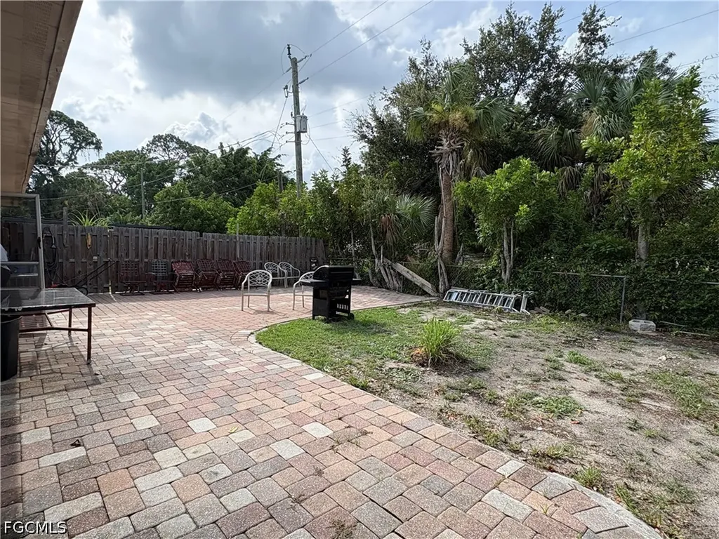 1891 Winkler Avenue Fort Myers FL 33901