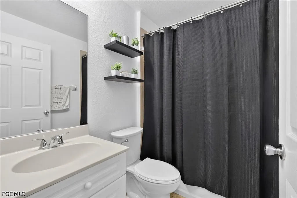 415 SE 15th Terrace Cape Coral FL 33990