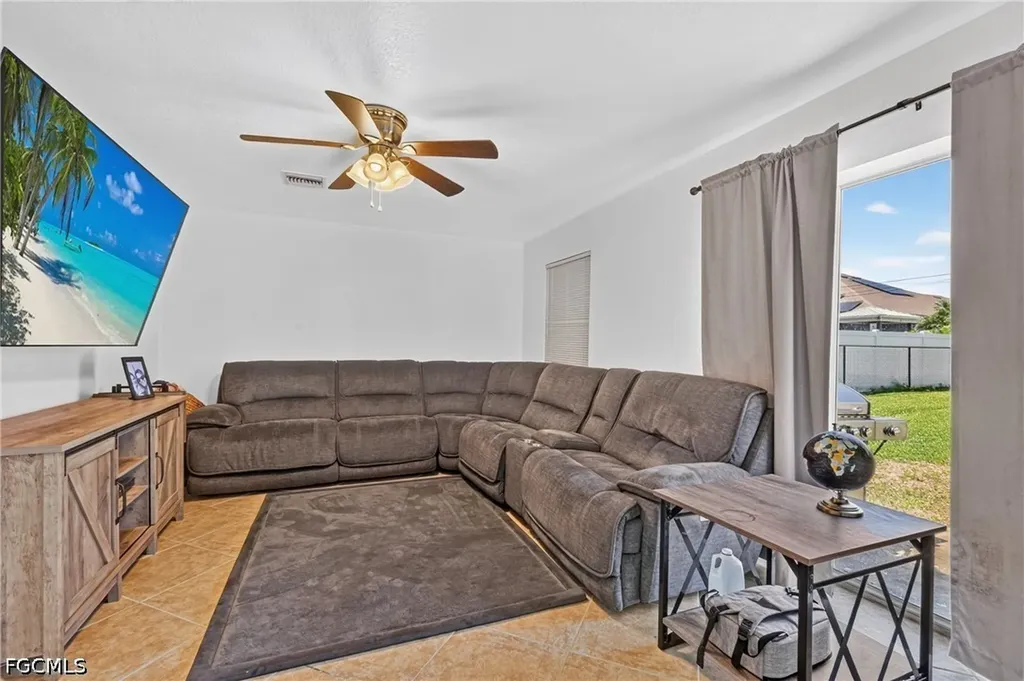 415 SE 15th Terrace Cape Coral FL 33990