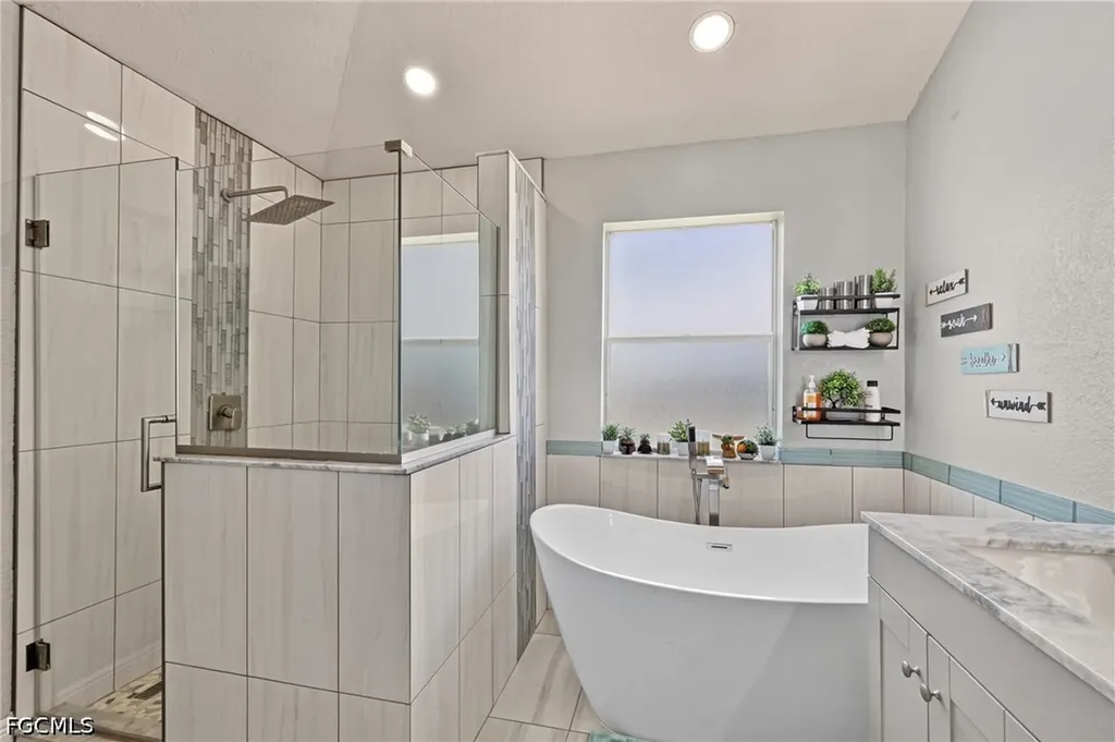 415 SE 15th Terrace Cape Coral FL 33990