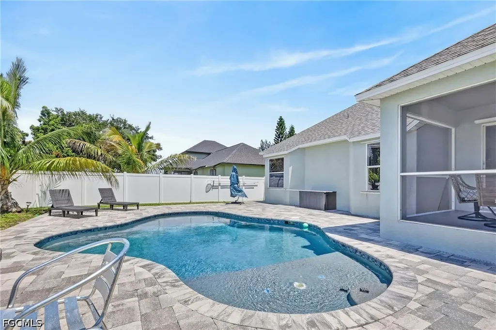 415 SE 15th Terrace Cape Coral FL 33990