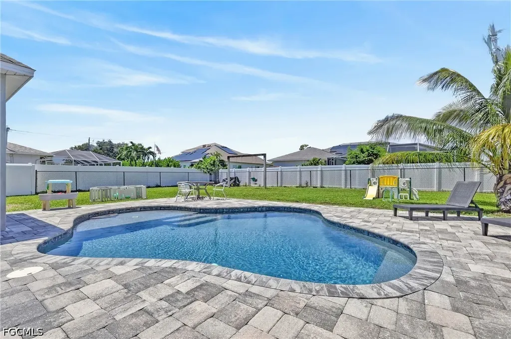 415 SE 15th Terrace Cape Coral FL 33990