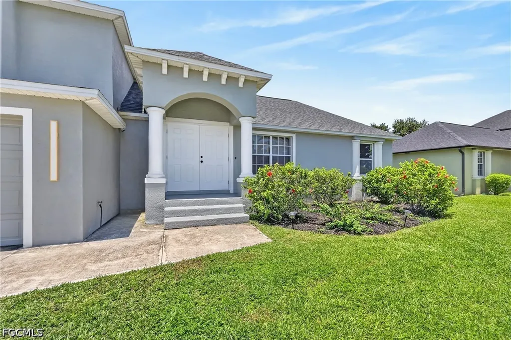 415 SE 15th Terrace Cape Coral FL 33990