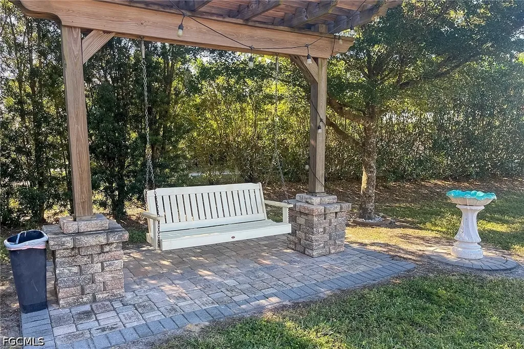 22 Ashe Street Alva FL 33920
