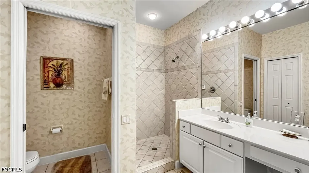 9121 S Southmont Cove Fort Myers FL 33908