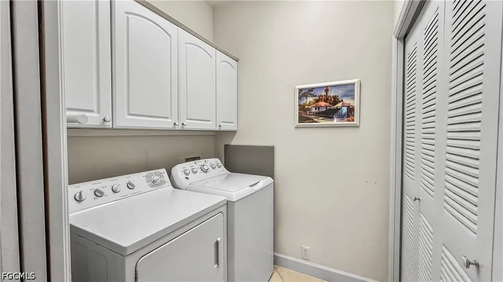 9121 S Southmont Cove Fort Myers FL 33908