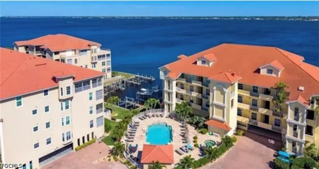 4235 SE 20th Place Cape Coral FL 33904