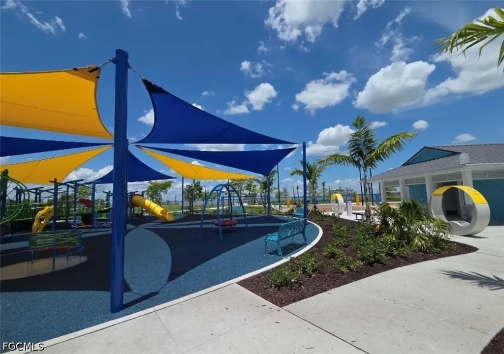 4235 SE 20th Place Cape Coral FL 33904