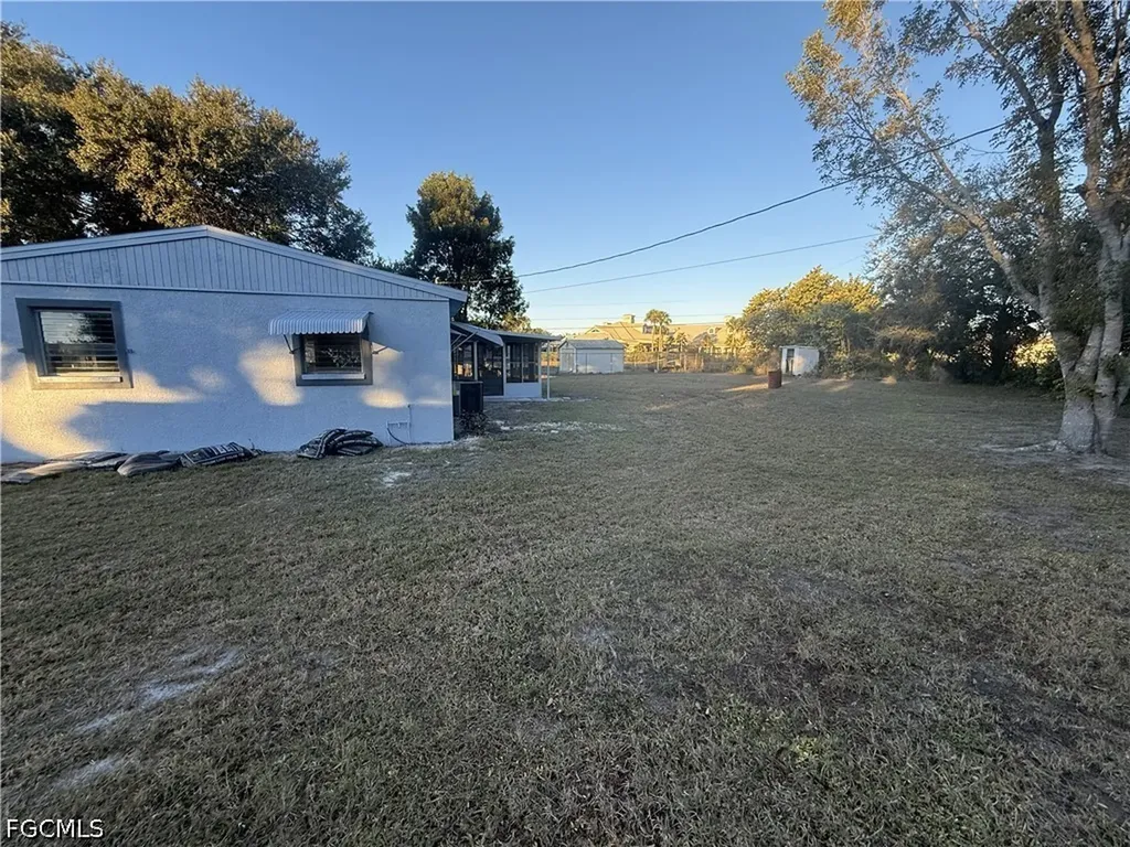 1129 Cherokee Avenue Lehigh Acres FL 33936
