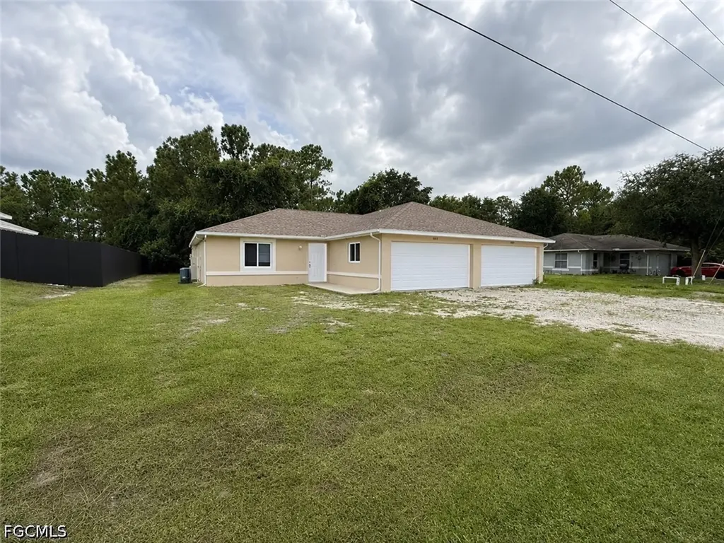 4427 29th Street SW Lehigh Acres FL 33973