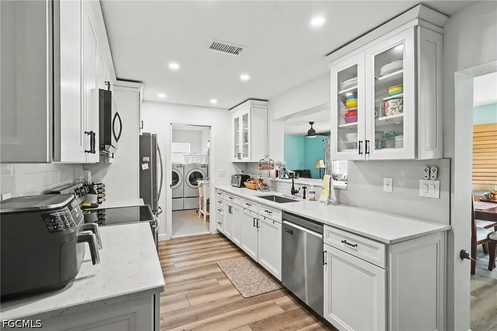 5411 Loyola Lane Fort Myers FL 33908