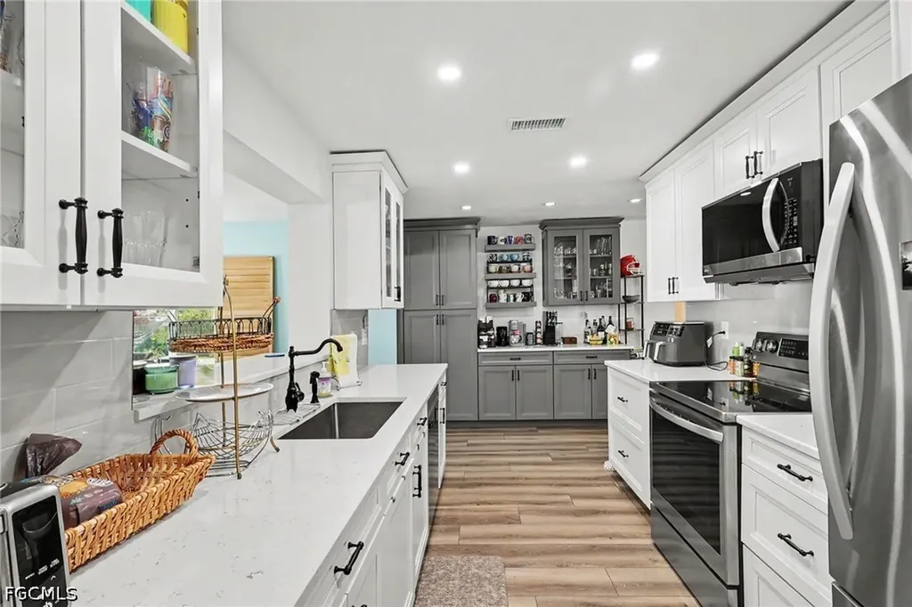 5411 Loyola Lane Fort Myers FL 33908