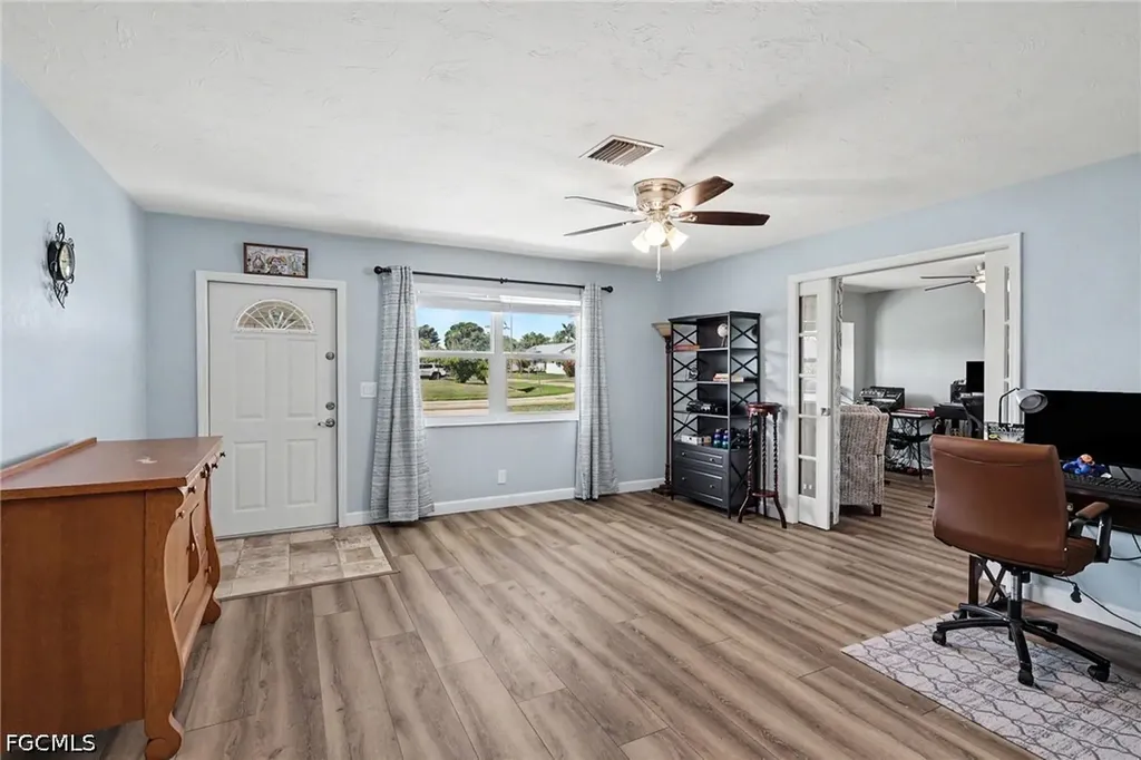 5411 Loyola Lane Fort Myers FL 33908