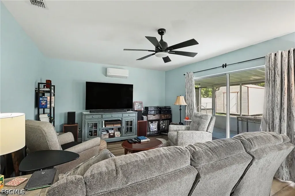 5411 Loyola Lane Fort Myers FL 33908