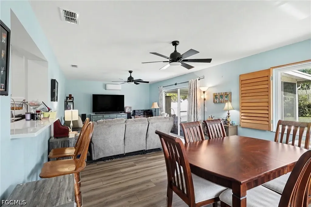 5411 Loyola Lane Fort Myers FL 33908