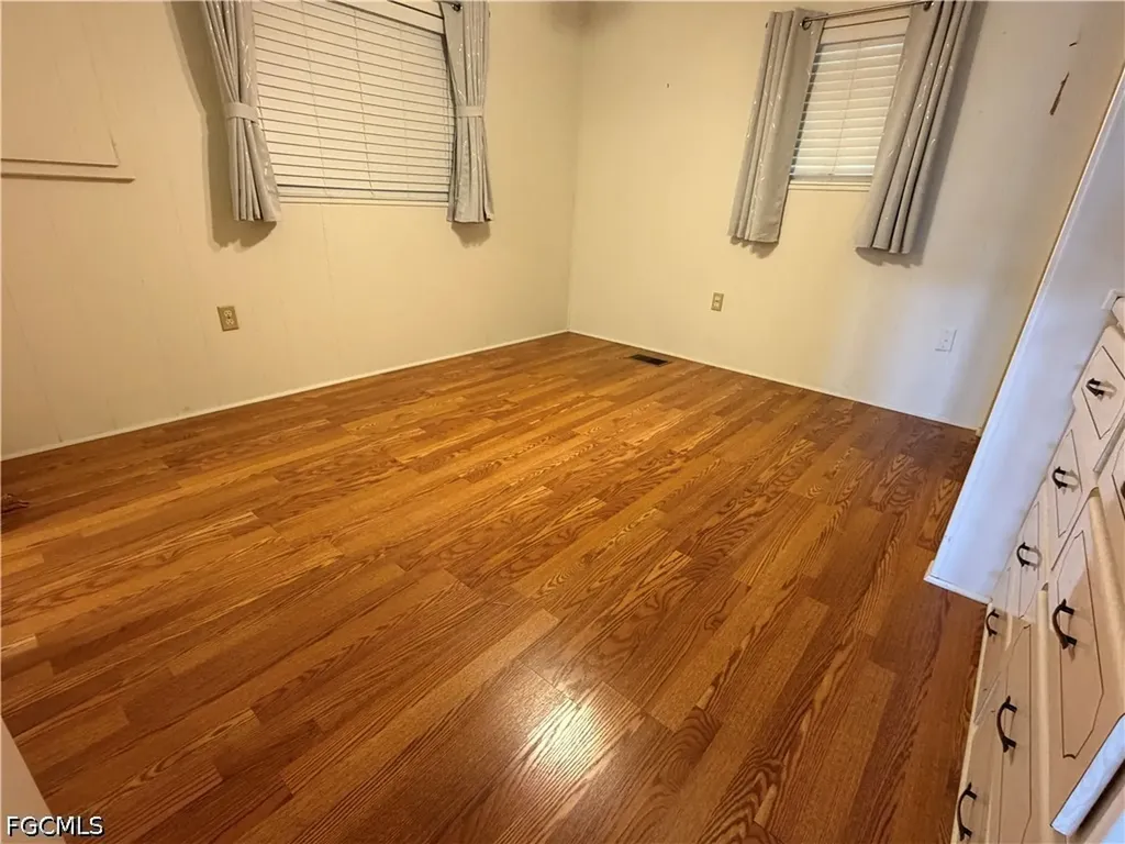 250 Santa Fe Trail North Fort Myers FL 33917
