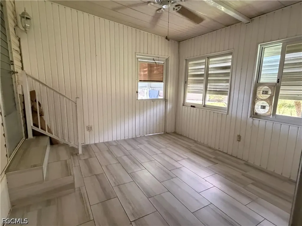 250 Santa Fe Trail North Fort Myers FL 33917