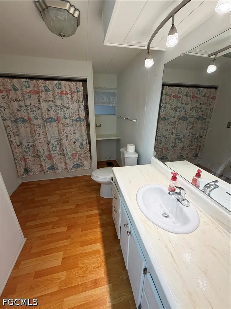 250 Santa Fe Trail North Fort Myers FL 33917